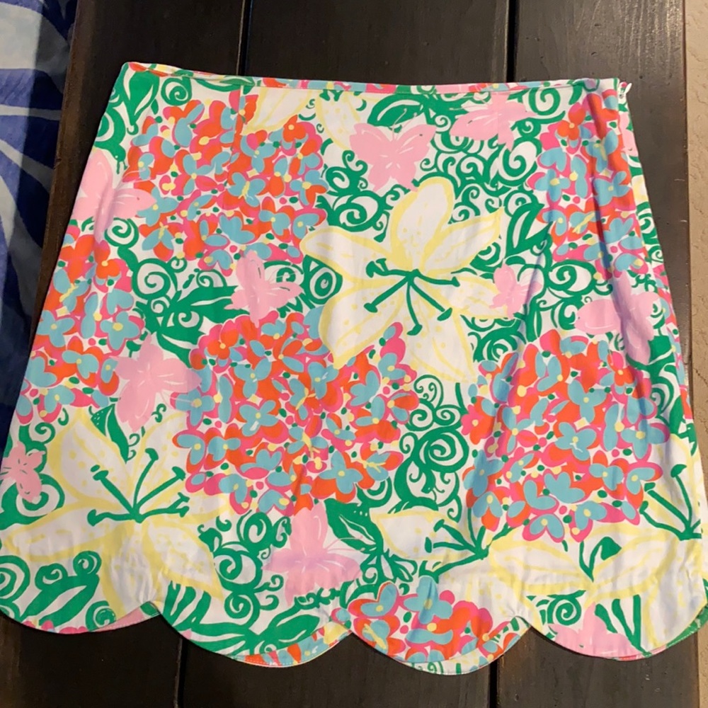 Lilly Pulitzer Scalloped edged skirt